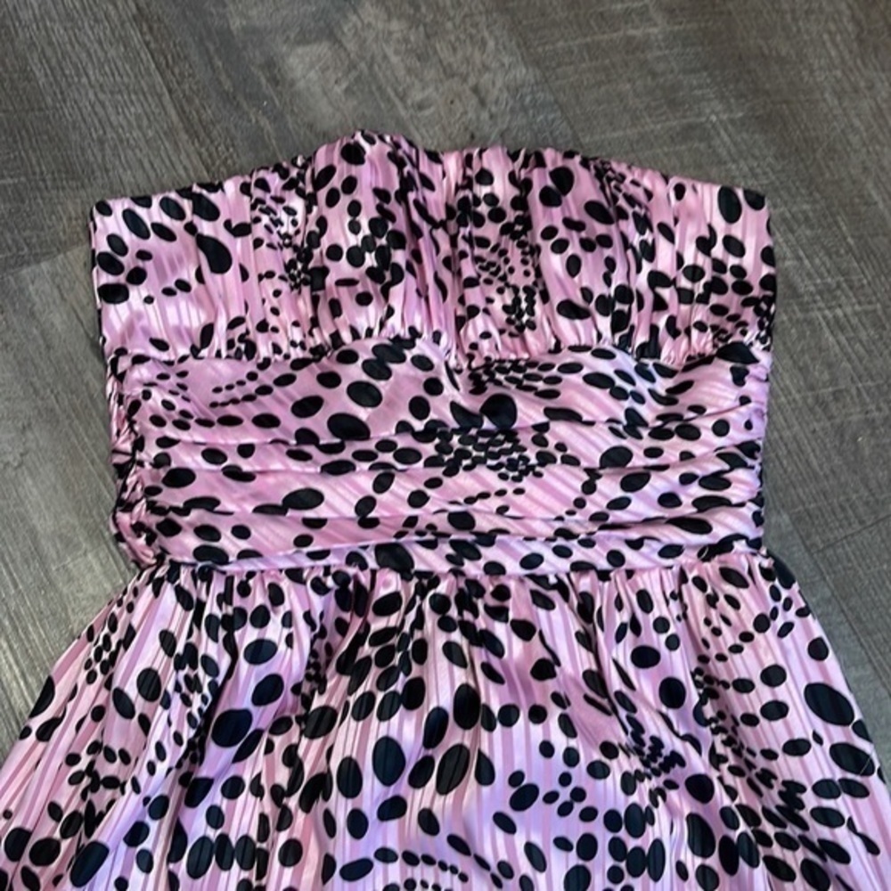 Rubber Ducky productions Inc Pink and black Bubble strapless dress - Picture 2 of 7